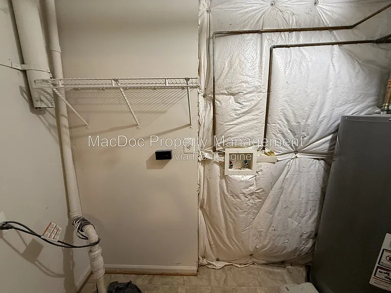 219 Merrill Ct — Photo 23