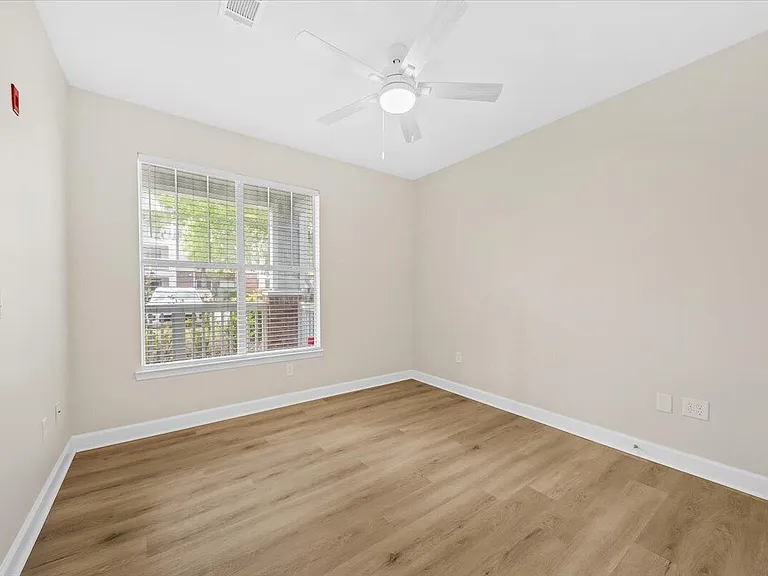 45 Sycamore Ave #1011 — Photo 25