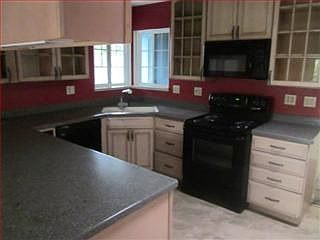 3rd image of 2151 17th Ave