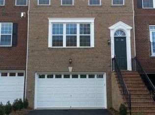 20214 Center Brook Sq, Sterling, VA 20165