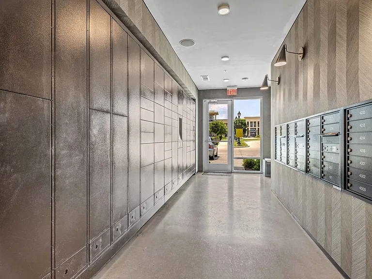 Package Lockers and Mail Room