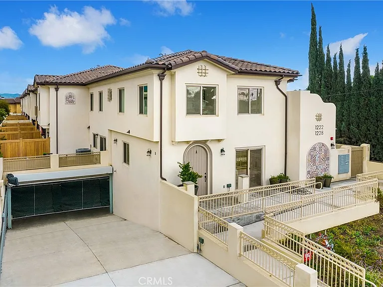 1222 Temple City Blvd — Photo 2