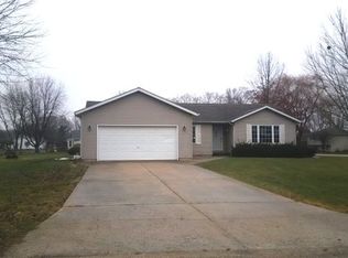 3908 E 2609th Rd, Sheridan, IL 60551