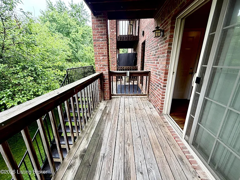 907 E Hackberry St #104 — Photo 8