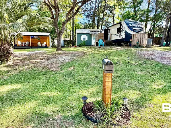 597 Buena Vista Dr, Lillian, AL 36549