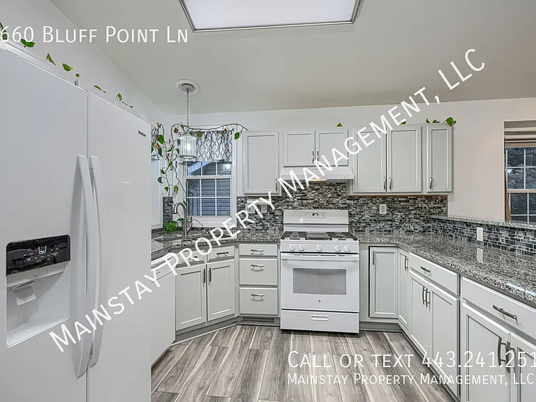 7660 Bluff Point Ln — Photo 9