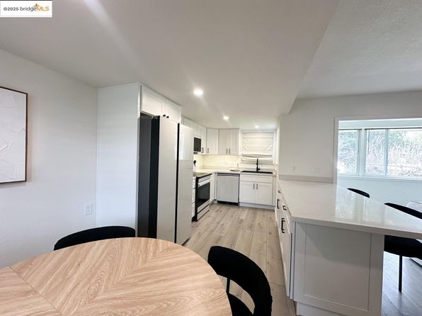14225 Lora Dr APT 90, Los Gatos, CA 95032