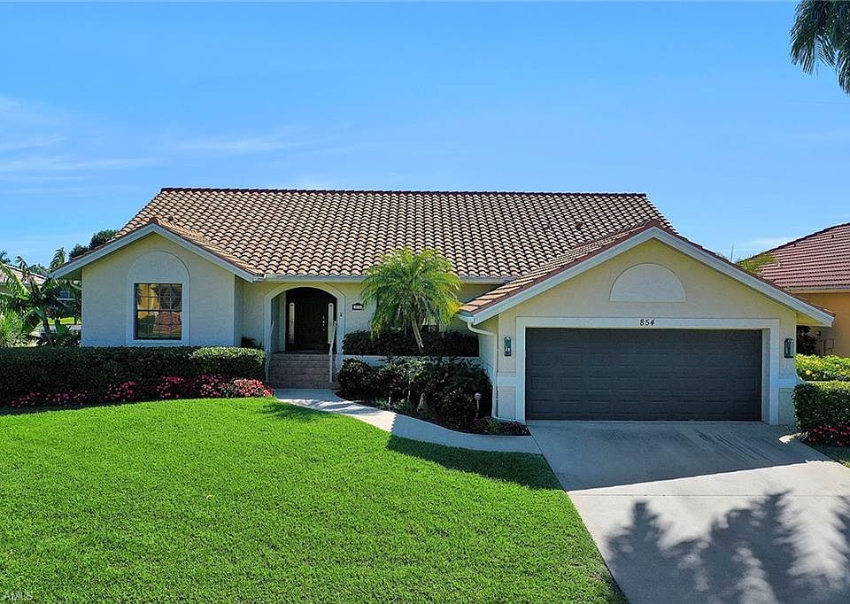 1st image of 854 Banyan Ct
