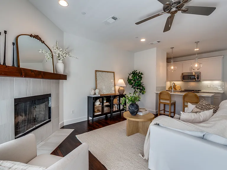 5830 Oram St #5 — Photo 8