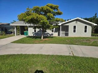 1660 Eagle St, Pt Charlotte, FL 33952
