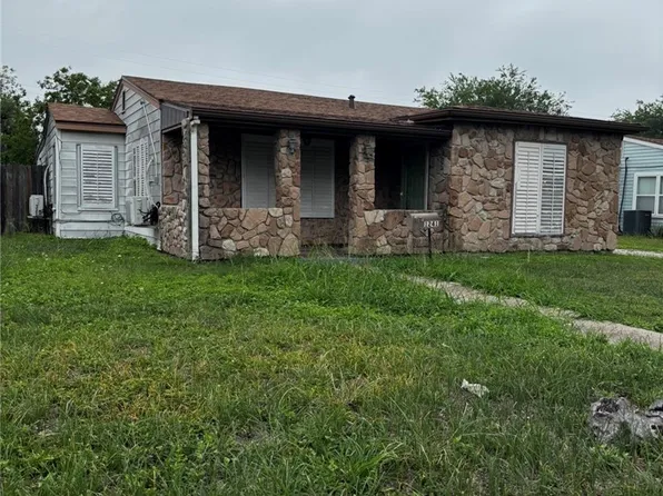 1241 Cambridge Dr, Corpus Christi, TX 78404