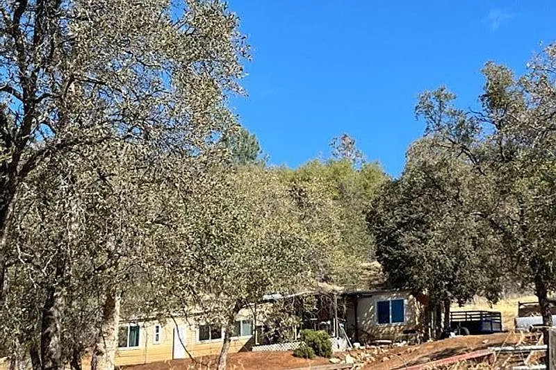 44677-44735 Road 415 photo 1