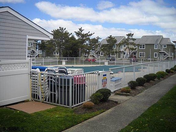 4th image of 11 Sconset Ct #58