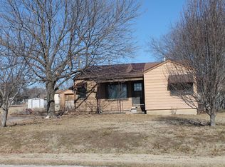 1414 Stark Ave, Coffeyville, KS 67337