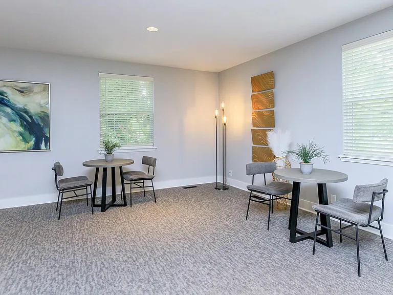British Woods Apartments — Photo 29