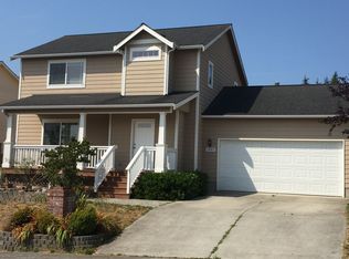 1557 NW Camellia Loop, Oak Harbor, WA 98277