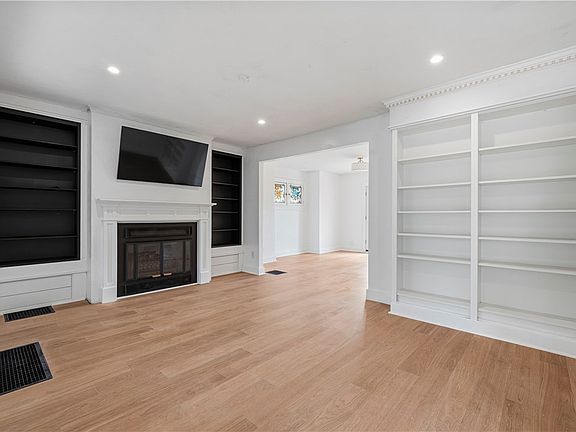 5th image of 218 Birch Ave