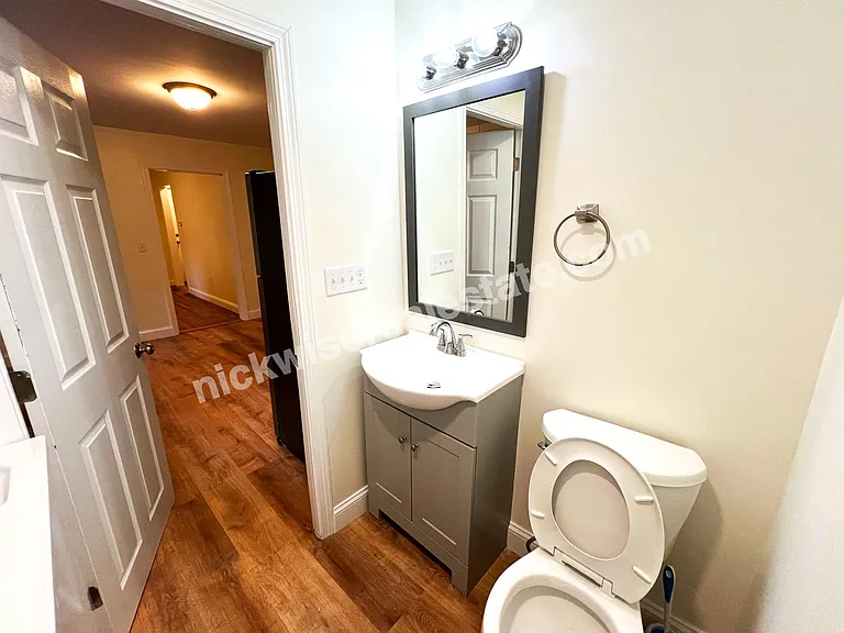 42 S Walnut St #1 — Photo 8