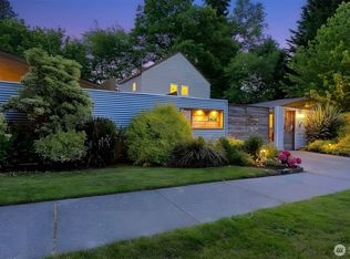 3406 W Government Way APT 7, Seattle, WA 98199