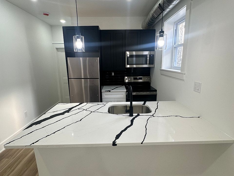 1st image of 2236 Moore St #2