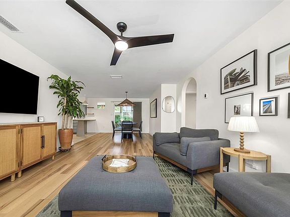 5th image of 1412 OAK HAVEN DRIVE