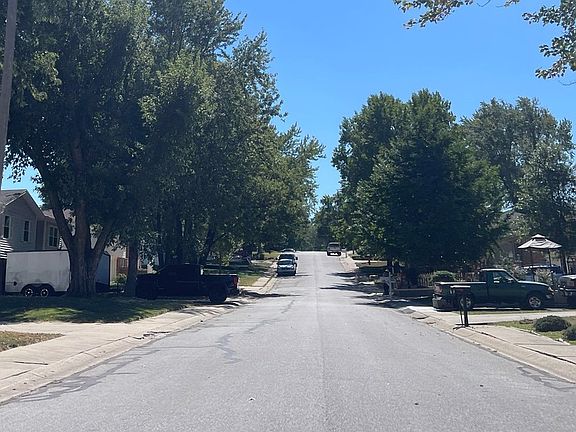 5th image of 51 N 80th Pl