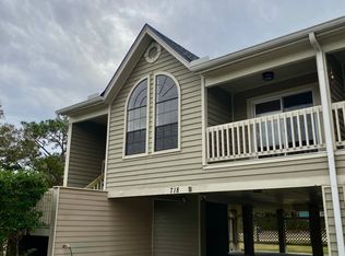 718 Ohio Ave APT B, Palm Harbor, FL 34683