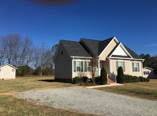 1008 Parkers Ridge Dr, Fuquay Varina, NC 27526