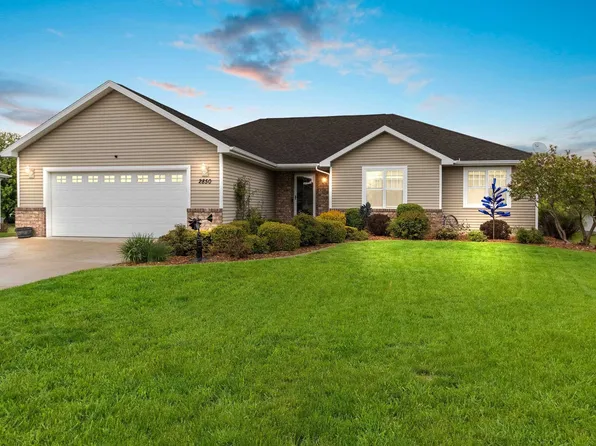 2850 Yellow Jasmine Way, Green Bay, WI 54313