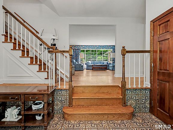 5th image of 16 Shady Lane