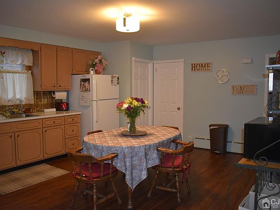 4th image of 326 N Feltus St