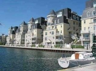 28 Stadium Rd UNIT 137, Toronto, ON M5V 3P4