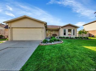 13907 Glenrio Dr, Sterling Heights, MI 48313