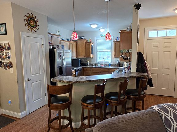 2nd image of 101 Neptune Court
