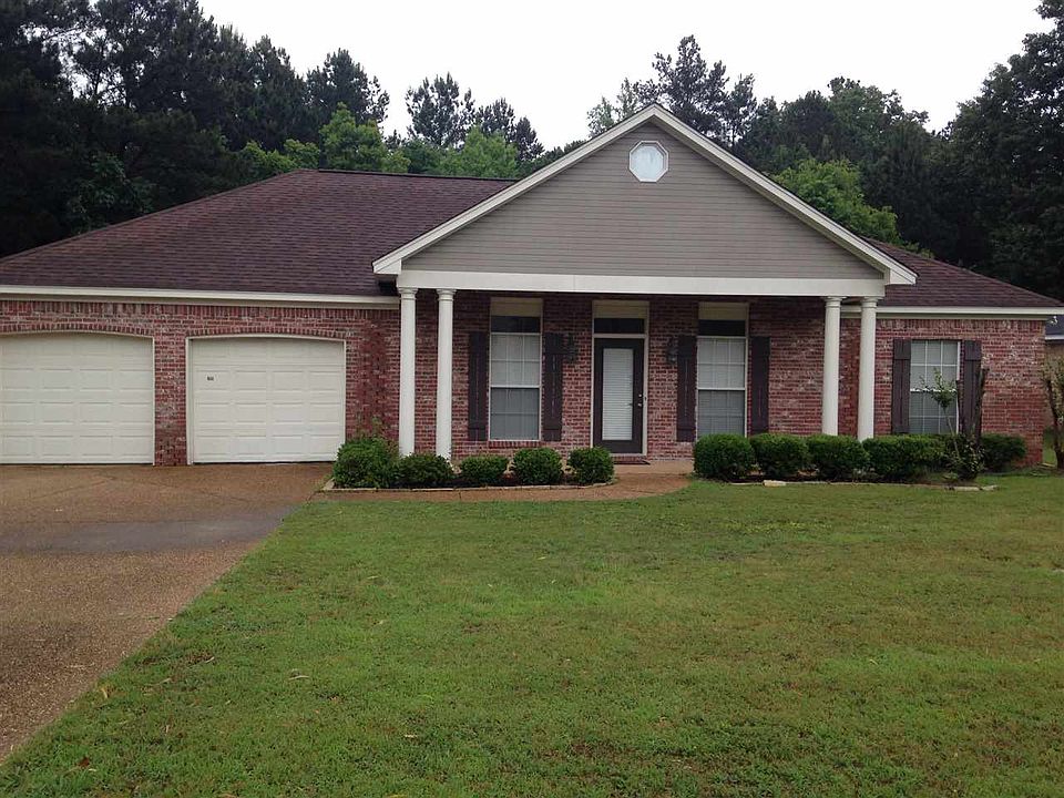 1st image of 1029 Riverchase North Dr