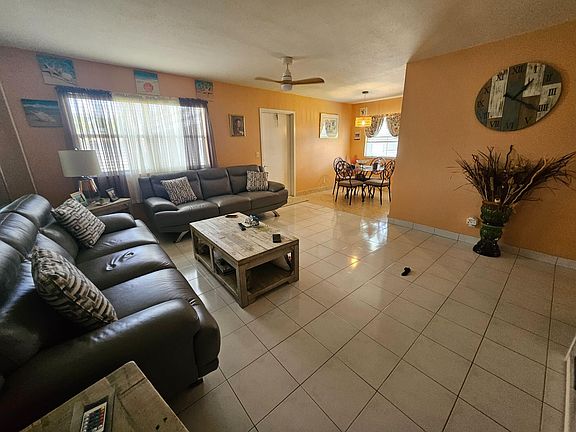 2nd image of 365 Brittany Avenue