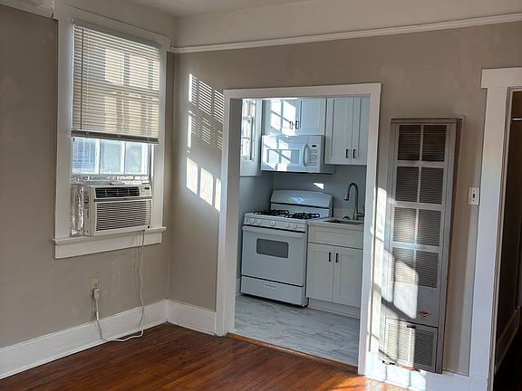 Living Kitchen Area