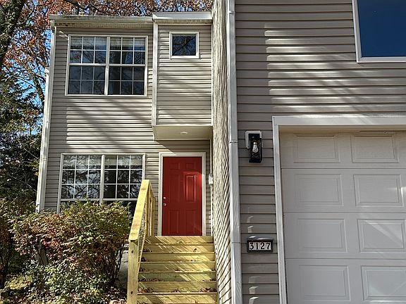 2nd image of 3127 N Kensington Ct