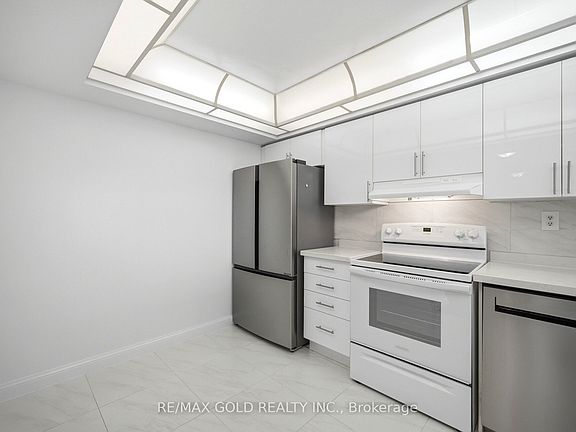 5th image of 22 Hanover Rd #1908