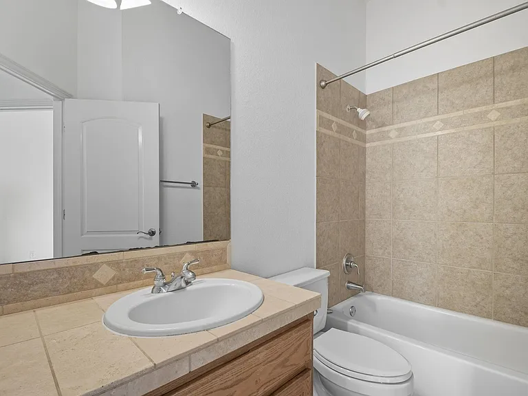 117 Hornsby Trl — Photo 23