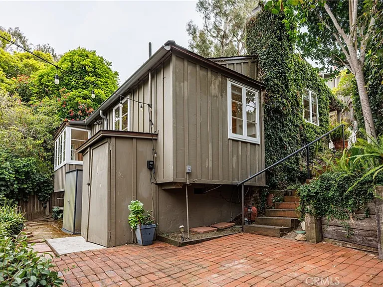 550 Saint Anns Dr — Photo 23