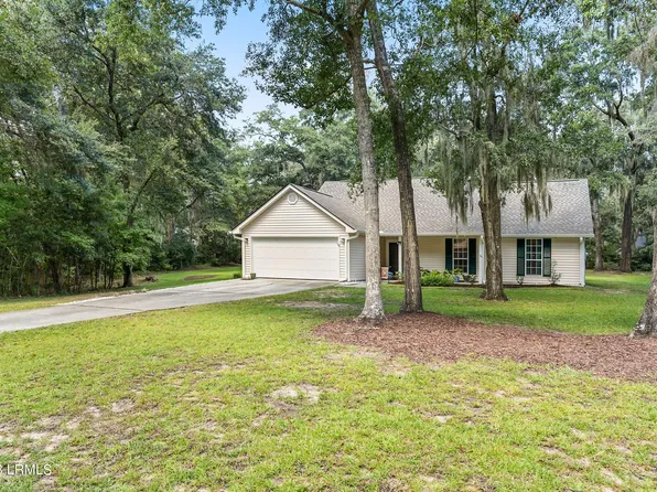 4 Marsh Dr, Beaufort, SC 29907
