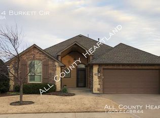 15924 Burkett Cir, Edmond, OK 73013