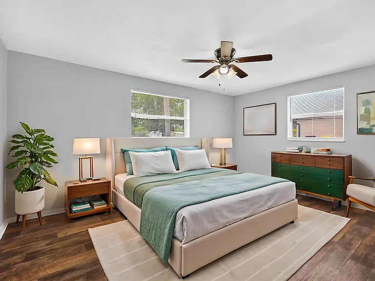 4421 Beacon Square Dr — Photo 12