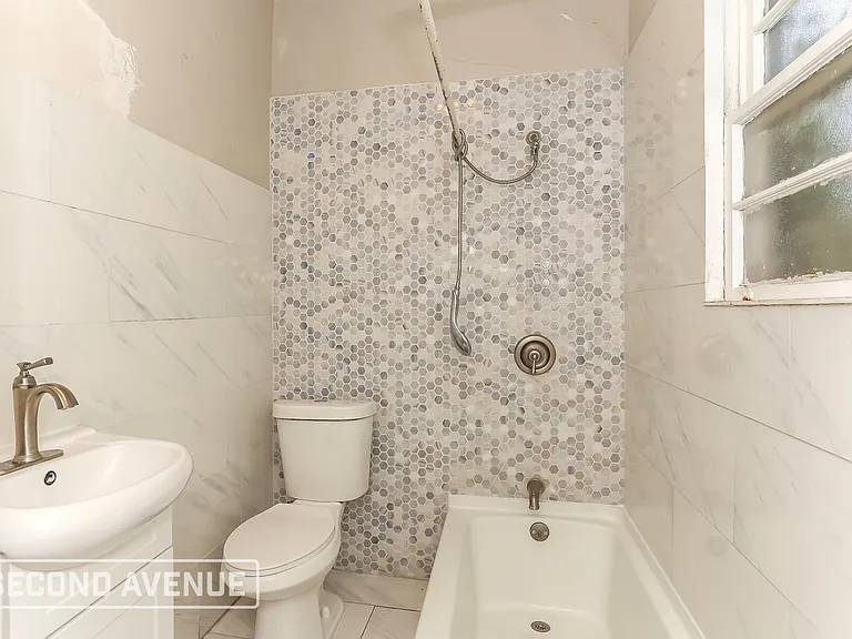 3403 Phoenix Ave — Photo 15
