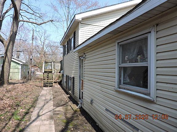 4th image of 18880 W Oak Ave
