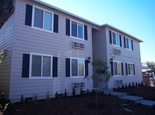 424 Manzanita St APT B, Central Point, OR 97502