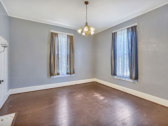 5th image of 513 Creswell Ave