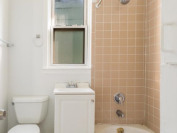 4th image of 10 Dwight St