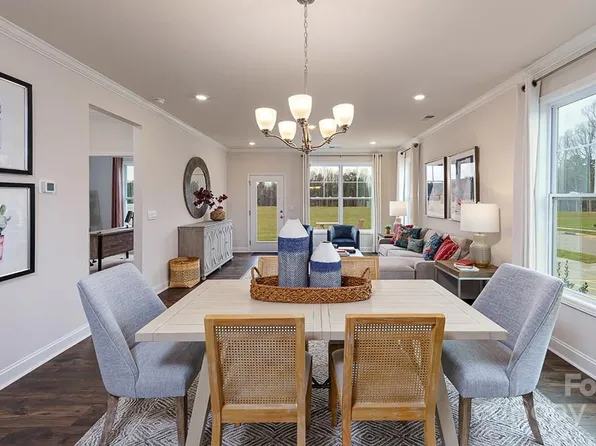 4360 Bronze Blvd, Sherrills Ford, NC 28673